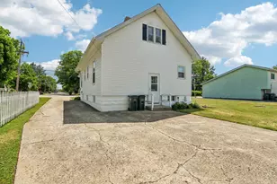 470 N Prairie Ave, Mundelein, IL 60060 - Photo 37