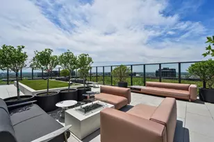 225 N Elizabeth St, Chicago, IL 60607 - Photo 27