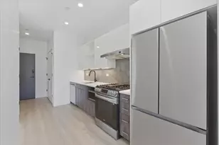 948 W Sunnyside Ave, Chicago, IL 60640 - Photo 3