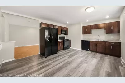 16388 Terry Lane, Oak Forest, IL 60452 - Photo 9