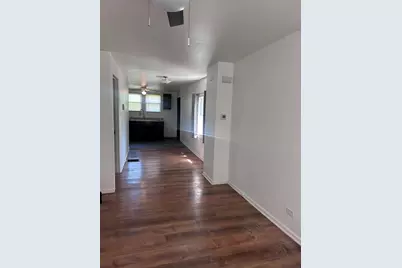 526 E 154th Place, Phoenix, IL 60426 - Photo 3