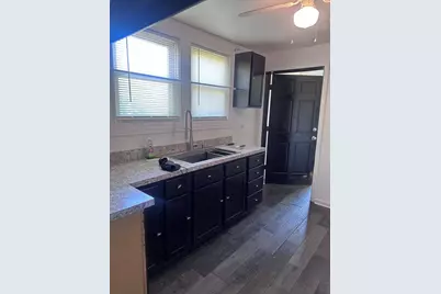 526 E 154th Place, Phoenix, IL 60426 - Photo 7