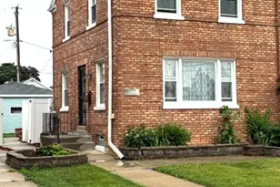 1515 N 19th Ave, Melrose Park, IL 60160 - Photo 1