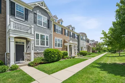 3155 Coral Lane #33-5, Glenview, IL 60026 - Photo 1