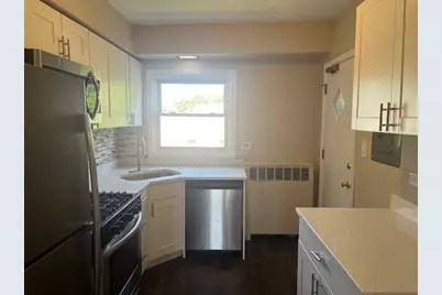 [Address not provided], Skokie, IL 60077 - Photo 9