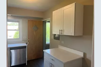 [Address not provided], Skokie, IL 60077 - Photo 7