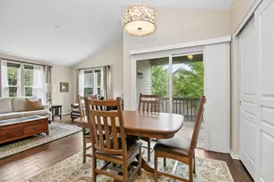 518 Conservatory Ln, Aurora, IL 60502 - Photo 7