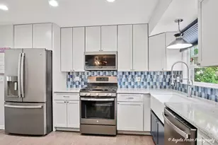 348 W Oriole Trail, Cary, IL 60013 - Photo 11