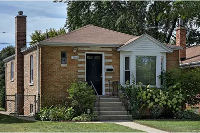 2140 Dobson Street, Evanston, IL 60202 - Photo 1