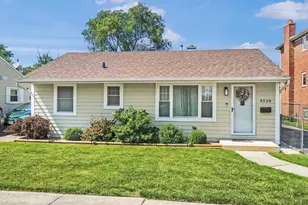 8538 45th St, Lyons, IL 60534 - Photo 3