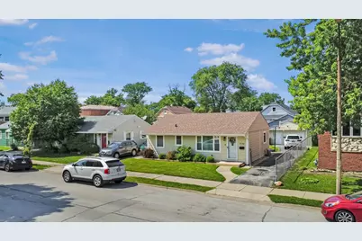 8538 45th Street, Lyons, IL 60534 - Photo 1