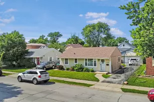 8538 45th St, Lyons, IL 60534 - Photo 1