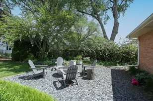 955 N Topanga Dr, Palatine, IL 60074 - Photo 23