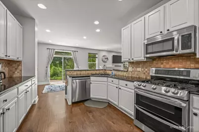 218 Foxford Drive, Cary, IL 60013 - Photo 13