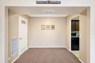 1724 Fayette Walk, Hoffman Estates, IL 60169 - Photo 5