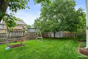 2544 Brockton Cir, Naperville, IL 60565 - Photo 27