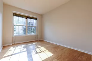 598 Harvey Lake Dr, Vernon Hills, IL 60061 - Photo 17