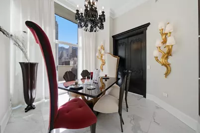 21 E Huron Street #706, Chicago, IL 60611 - Photo 17