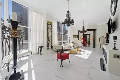 21 E Huron Street #706, Chicago, IL 60611 - Photo 5