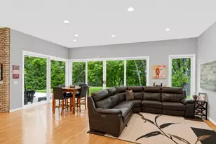 4 Far Hills Rd, Barrington Hills, IL 60010 - Photo 25
