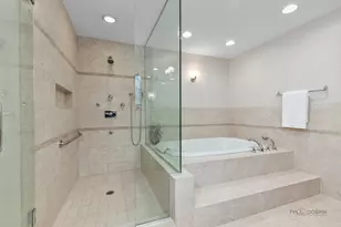 2315 Castilian Cir, Northbrook, IL 60062 - Photo 17
