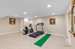 2315 Castilian Cir, Northbrook, IL 60062 - Photo 23