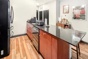 565 W Quincy St, Chicago, IL 60661 - Photo 9