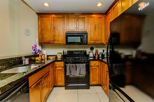 166 W Grand Ave, Chicago, IL 60654 - Photo 7