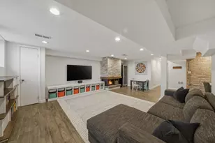 2234 N Racine Ave, Chicago, IL 60614 - Photo 17