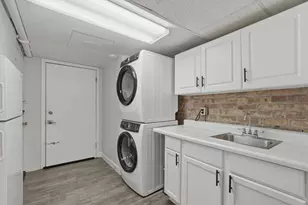 2234 N Racine Ave, Chicago, IL 60614 - Photo 25