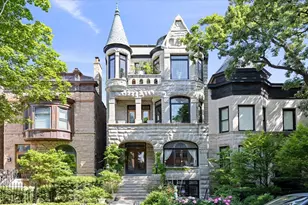 824 W Oakdale Ave, Chicago, IL 60614 - Photo 1