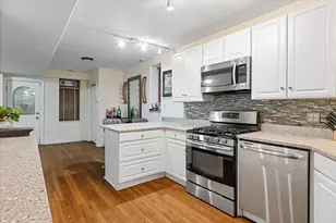 824 W Oakdale Ave, Chicago, IL 60614 - Photo 11