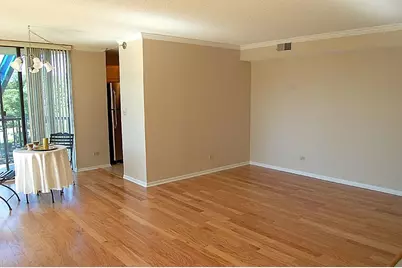 511 Aurora Avenue #418, Naperville, IL 60540 - Photo 3