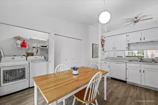 765 Thorndale Dr, Elgin, IL 60120 - Photo 9