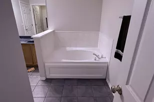 111 Enclave Cir, Bolingbrook, IL 60440 - Photo 23