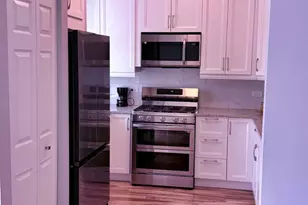 111 Enclave Cir, Bolingbrook, IL 60440 - Photo 9