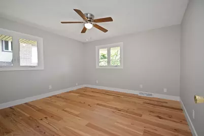 104 S Williamsburg Drive, Bloomington, IL 61704 - Photo 33