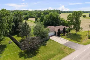 10009 Wolf Rd, Geneseo, IL 61254 - Photo 3