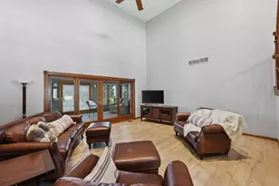 23401 Lucas Rd, Dekalb, IL 60115 - Photo 17