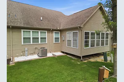 1676 Overlook Drive, Dixon, IL 61021 - Photo 5