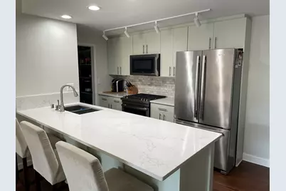 680 N Green Street #304, Chicago, IL 60642 - Photo 3