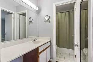 1806 Hemlock Pl, Schaumburg, IL 60173 - Photo 9