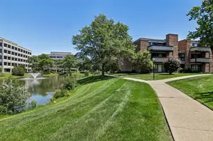 1806 Hemlock Pl, Schaumburg, IL 60173 - Photo 13