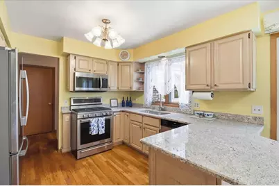 10351 W Prairie Lane, Beach Park, IL 60087 - Photo 9