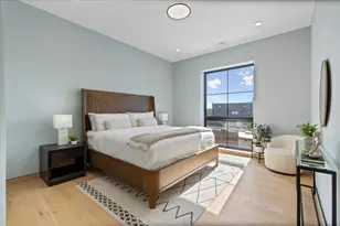 2024 W Irving Park Rd, Chicago, IL 60618 - Photo 15