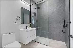 2024 W Irving Park Rd, Chicago, IL 60618 - Photo 21