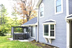 2912 Woodlawn Rd, Sterling, IL 61081 - Photo 7