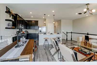 402 Comstock Road, South Elgin, IL 60177 - Photo 11