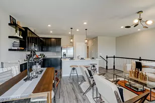 402 Comstock Rd, South Elgin, IL 60177 - Photo 11