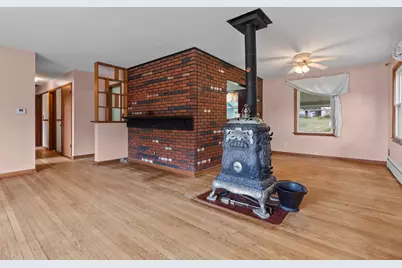 10808 Gasch Road, Harvard, IL 60033 - Photo 13